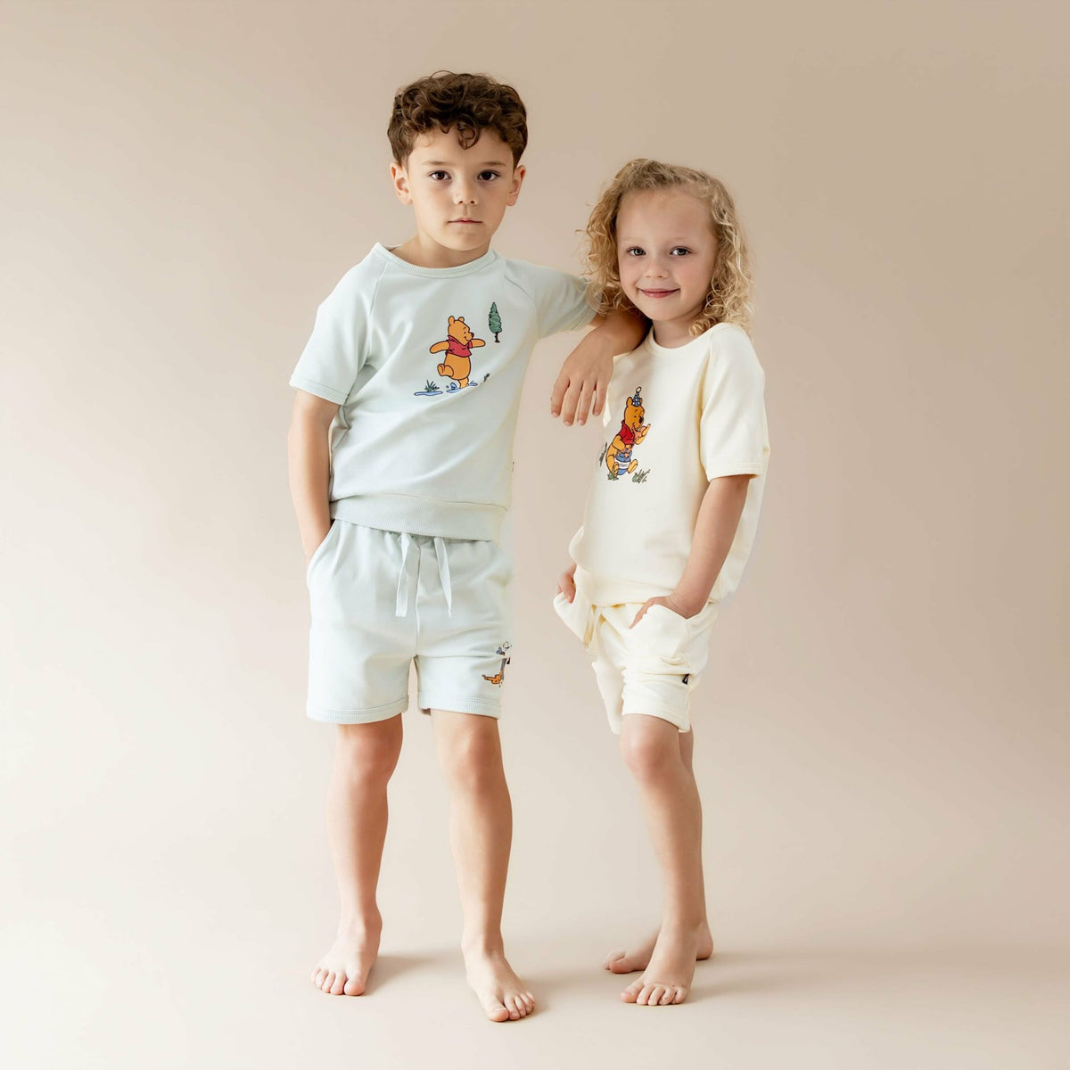 Short Sleeve Jogger Set in Winnie the Pooh on Dew | Kyte Baby