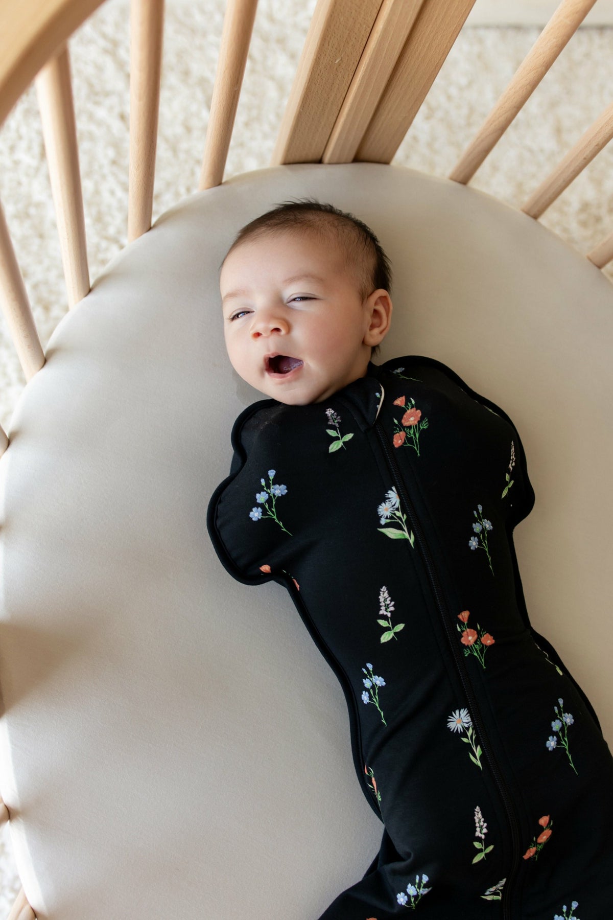 Swaddle Bag in Midnight Wildflower 0.5 | Kyte Baby