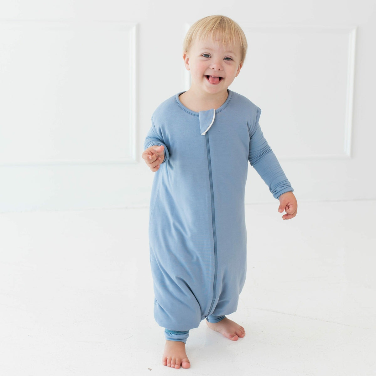 Sleep Bag Walker in Slate 1.0 TOG | Kyte Baby