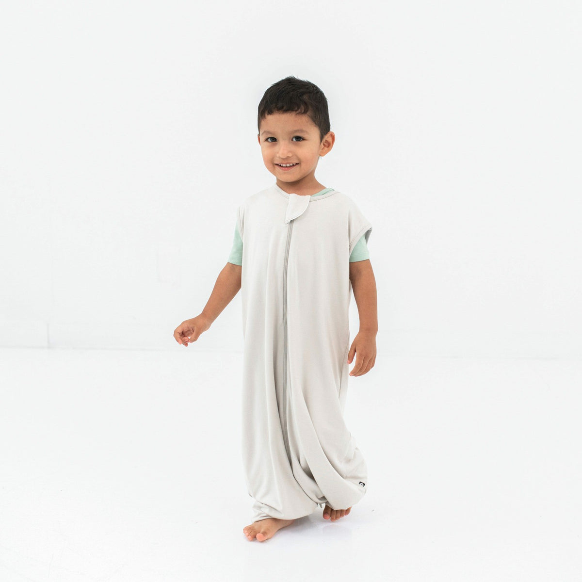 Sleep Bag Walker in Oat 0.5 TOG | Kyte Baby