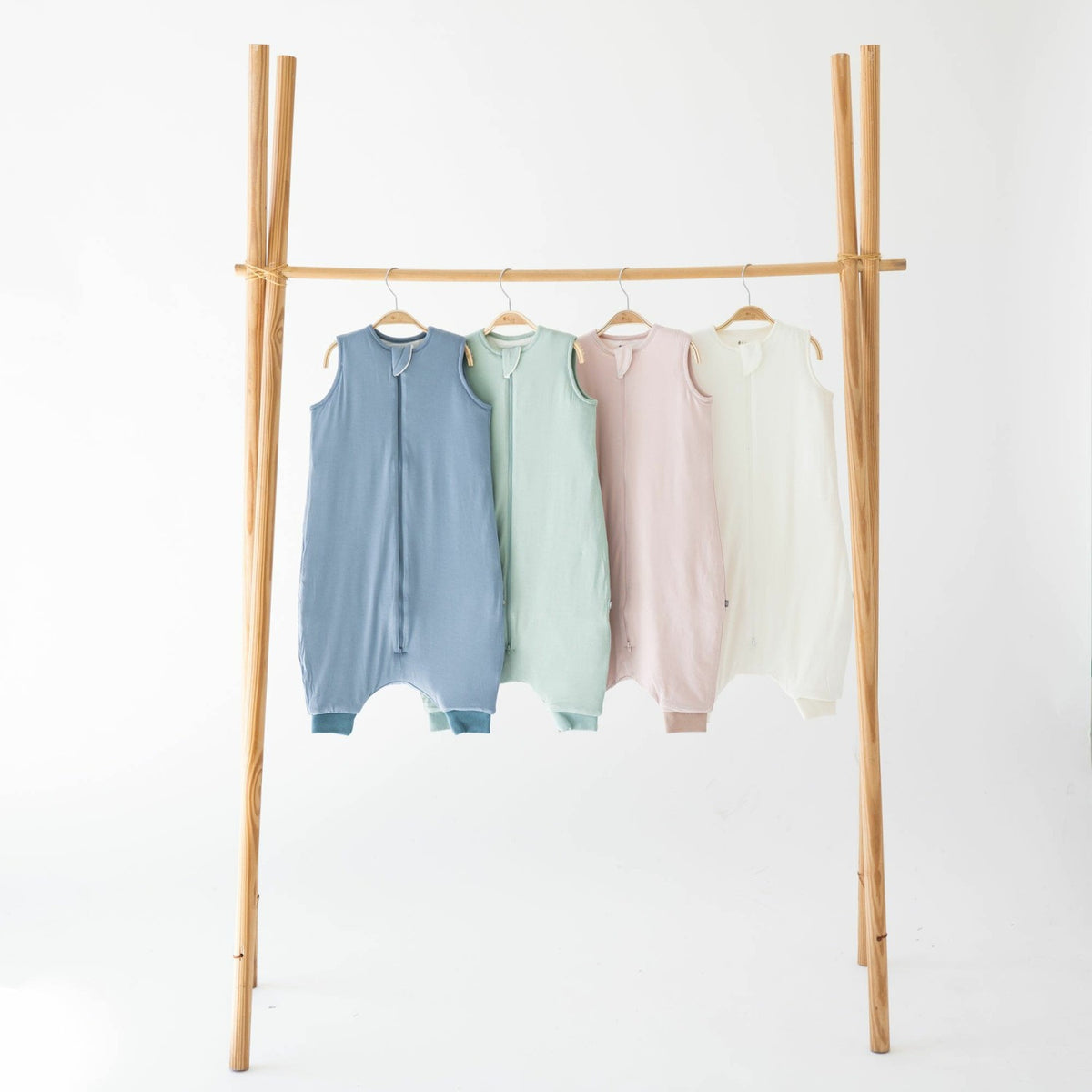 Sleep Bag Walker in Slate 2.5 TOG | Kyte Baby