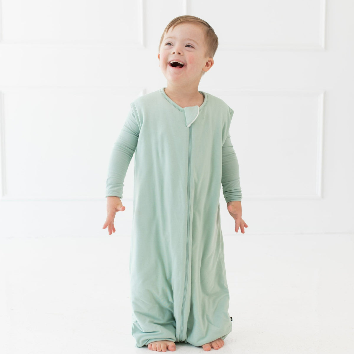 Sleep Bag Walker in Sage 1.0 TOG | Kyte Baby