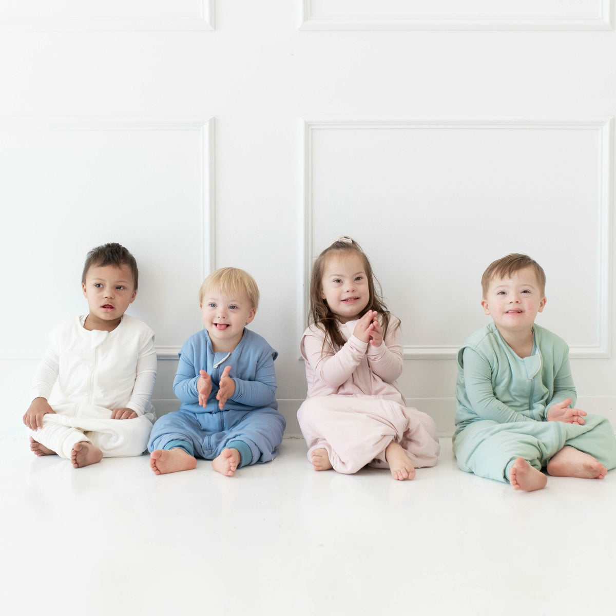 Sleep Bag Walker in Cloud 1.0 TOG | Kyte Baby