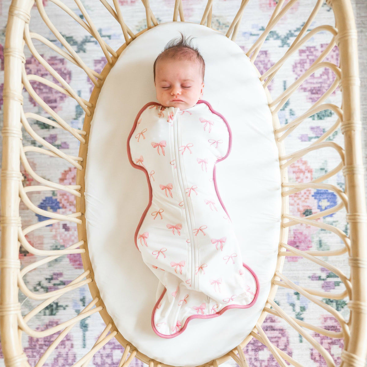 Swaddle Bag in Bow 0.5 | Kyte Baby