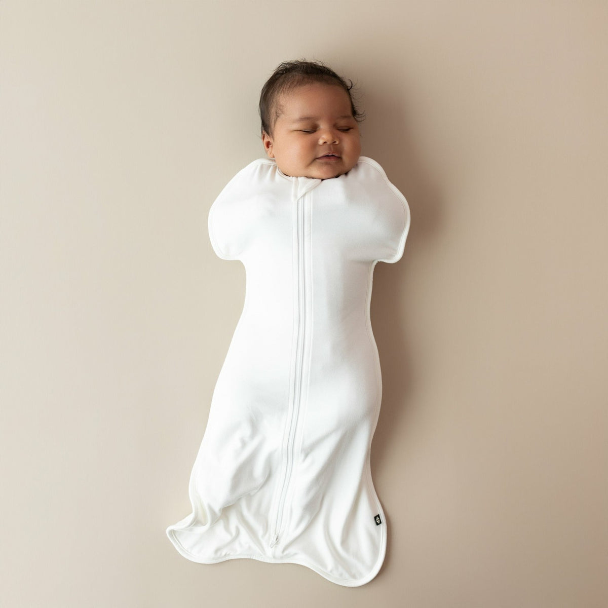 Swaddle Bag in Cloud 0.5 | Kyte Baby