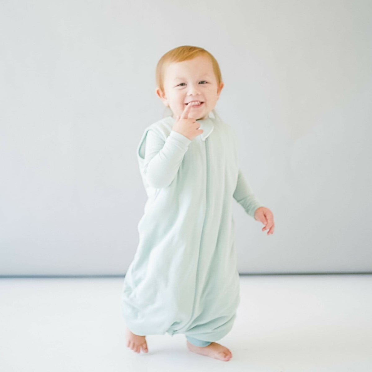 Sleep Bag Walker in Sage 2.5 TOG | Kyte Baby