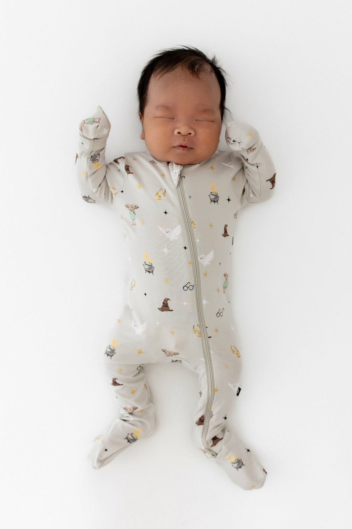 Zippered Footie in Starry Icon | Kyte Baby