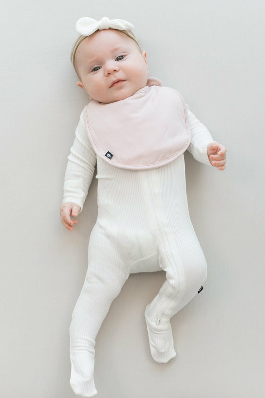 Cushy Bib in Blush | Kyte Baby