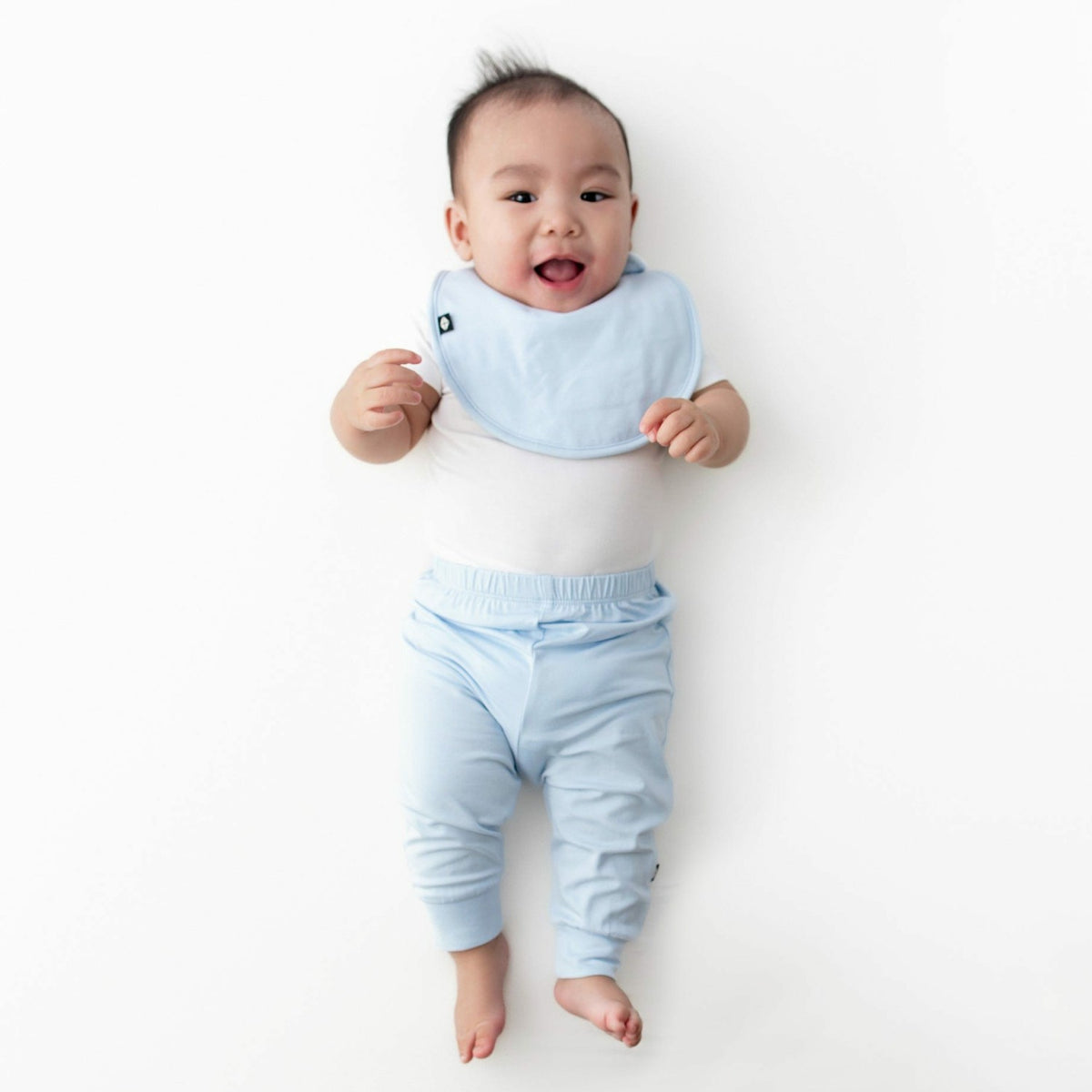 Cushy Bib in Breeze | Kyte Baby