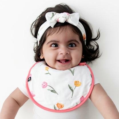 Cushy Bib in Tulip | Kyte Baby