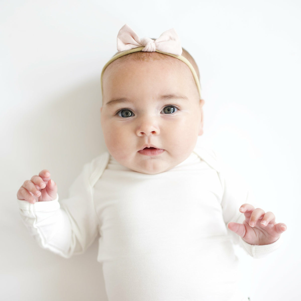 Tiny Nylon Bow in Blush | Kyte Baby