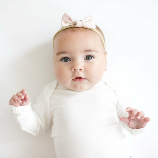Tiny Nylon Bow in Blush | Kyte Baby