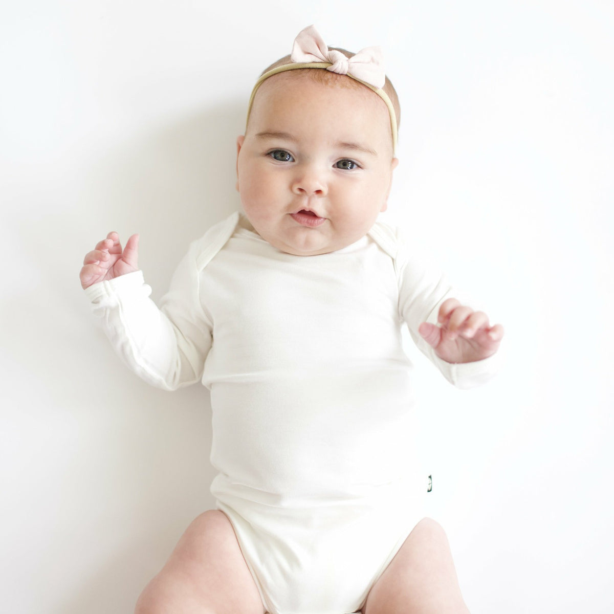 Tiny Nylon Bow in Blush | Kyte Baby