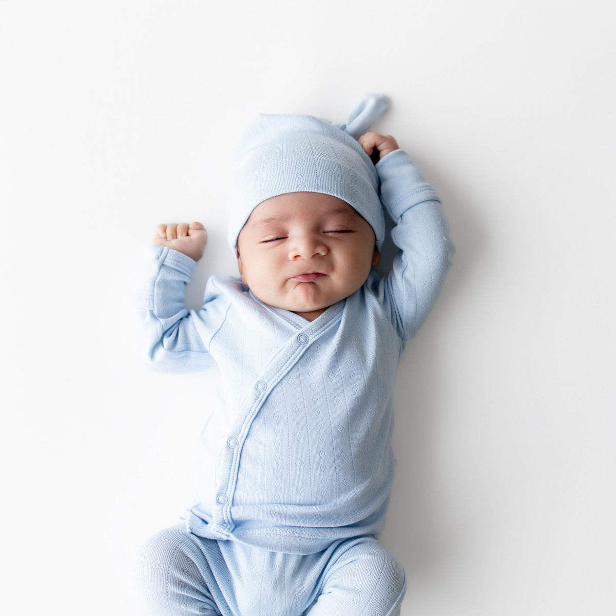 Pointelle Take Me Home Set with Cap in Breeze | Kyte Baby