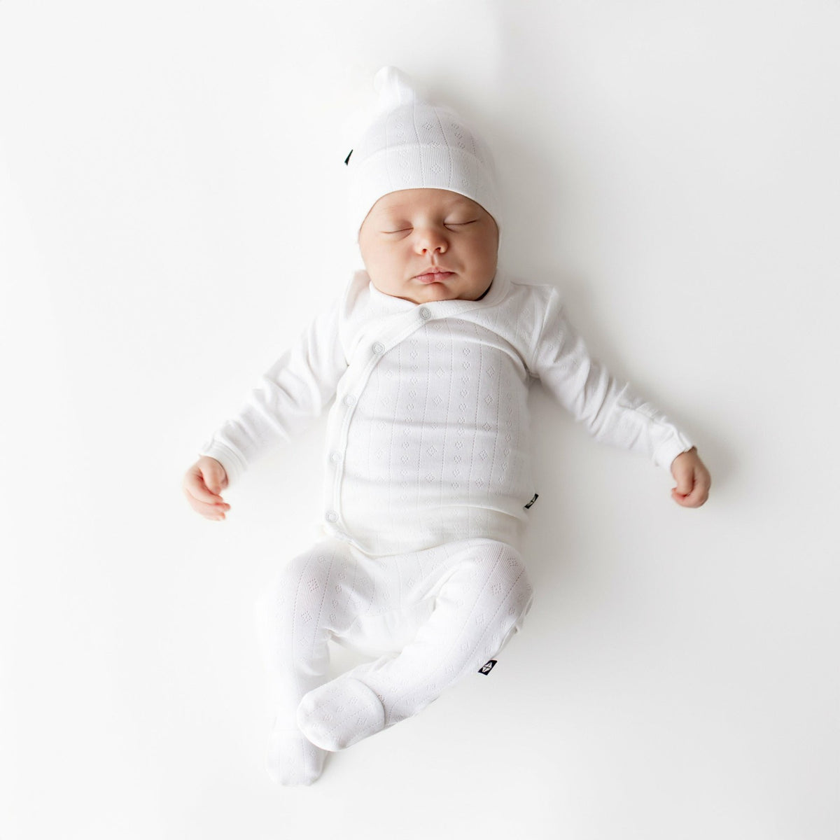 Pointelle Take Me Home Set with Cap in Cloud | Kyte Baby