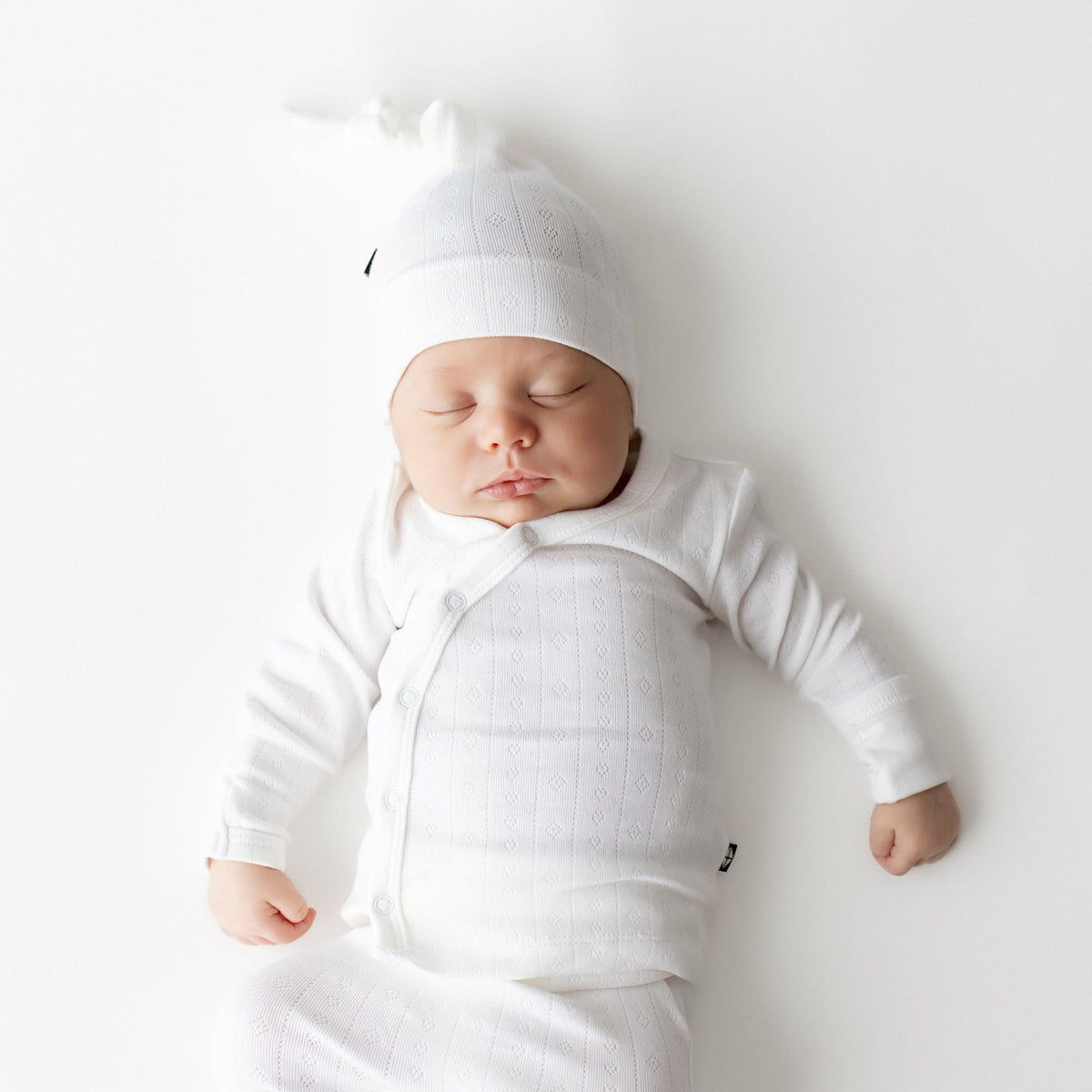 Pointelle Take Me Home Set with Cap in Cloud | Kyte Baby