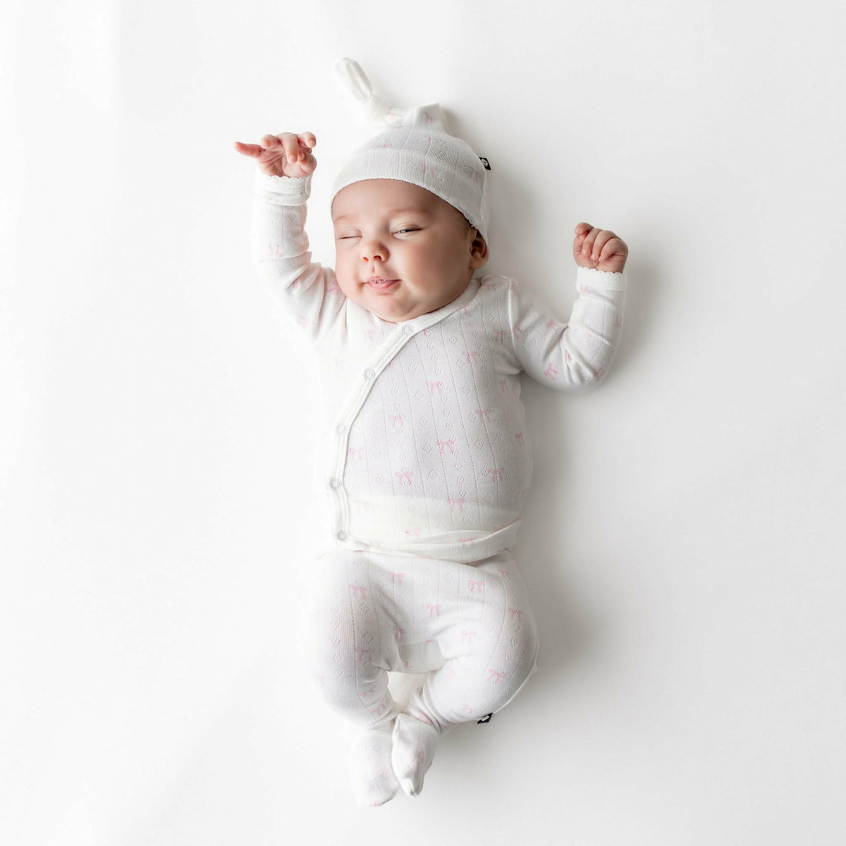 Pointelle Take Me Home Set with Cap in Sweet Pink Bow | Kyte Baby