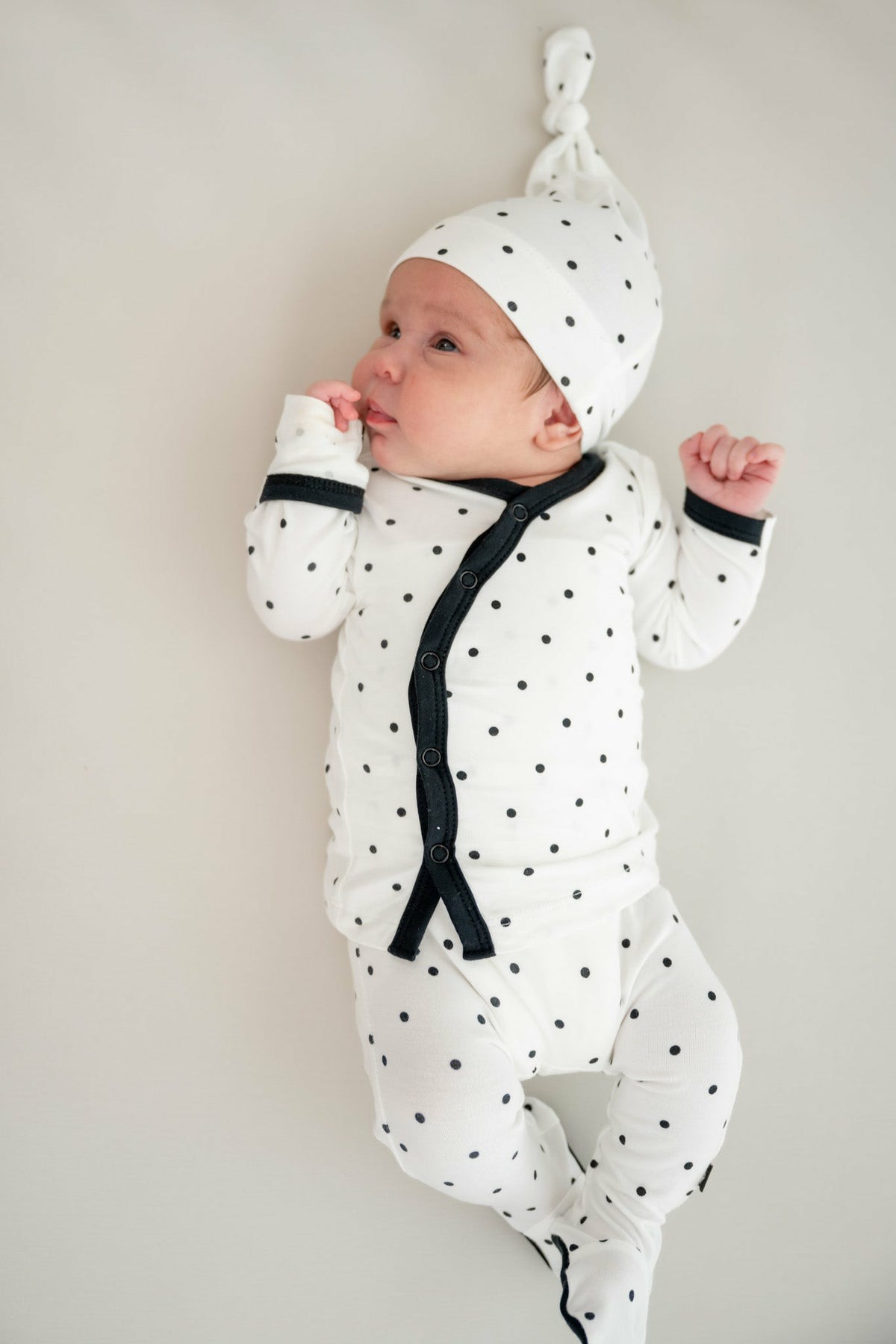 Take Me Home Set with Cap in Midnight Polka Dot | Kyte Baby