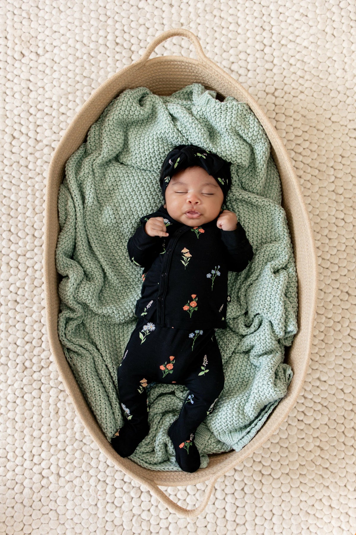 Take Me Home Set with Bow in Midnight Wildflower | Kyte Baby