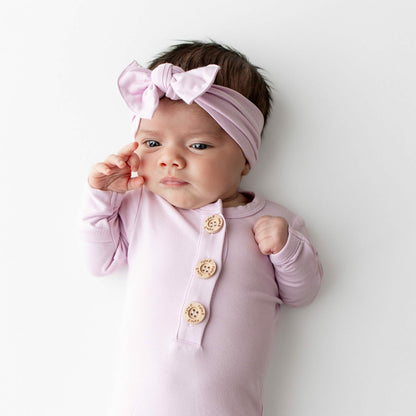 Knotted Gown with Bow Set in Cloud | Kyte Baby