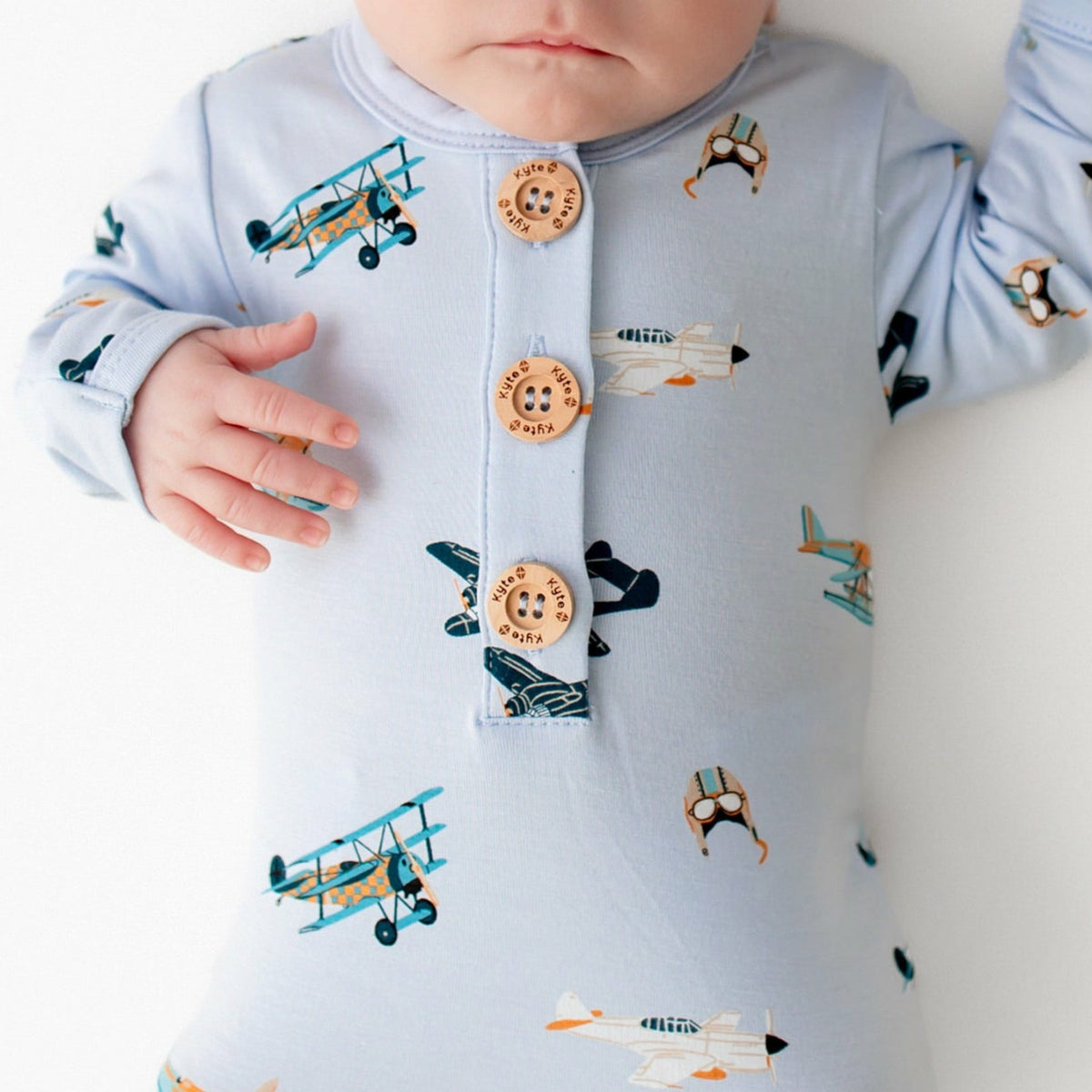 Knotted Day Gown with Hat Set in Take Off | Kyte Baby