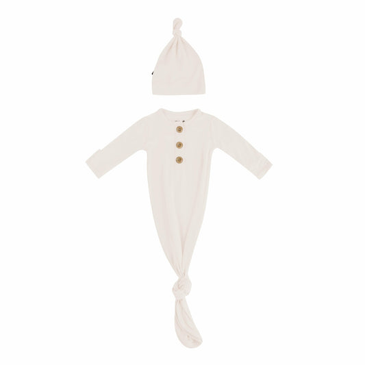 Knotted Gown with Hat Set in Oat | Kyte Baby