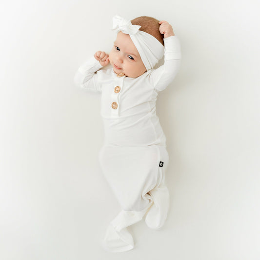 Cloud Knotted Gown Bow Set | Kyte Baby