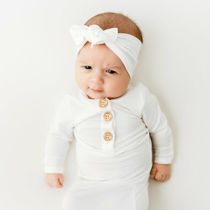 Cloud Knotted Gown Bow Set | Kyte Baby