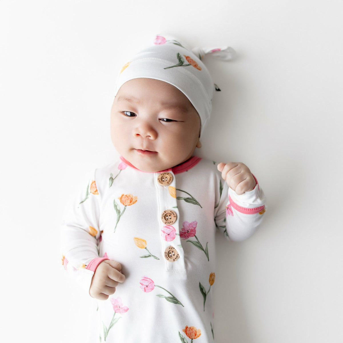Knotted Day Gown with Hat Set in Tulip | Kyte Baby