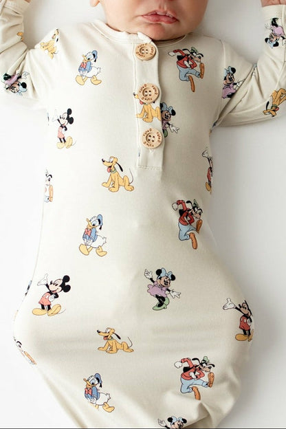 Knotted Day Gown with Hat Set in Mickey Mouse and Friends | Kyte Baby