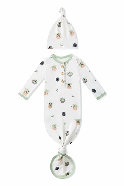 Knotted Day Gown with Hat Set in Grogu™ | Kyte Baby
