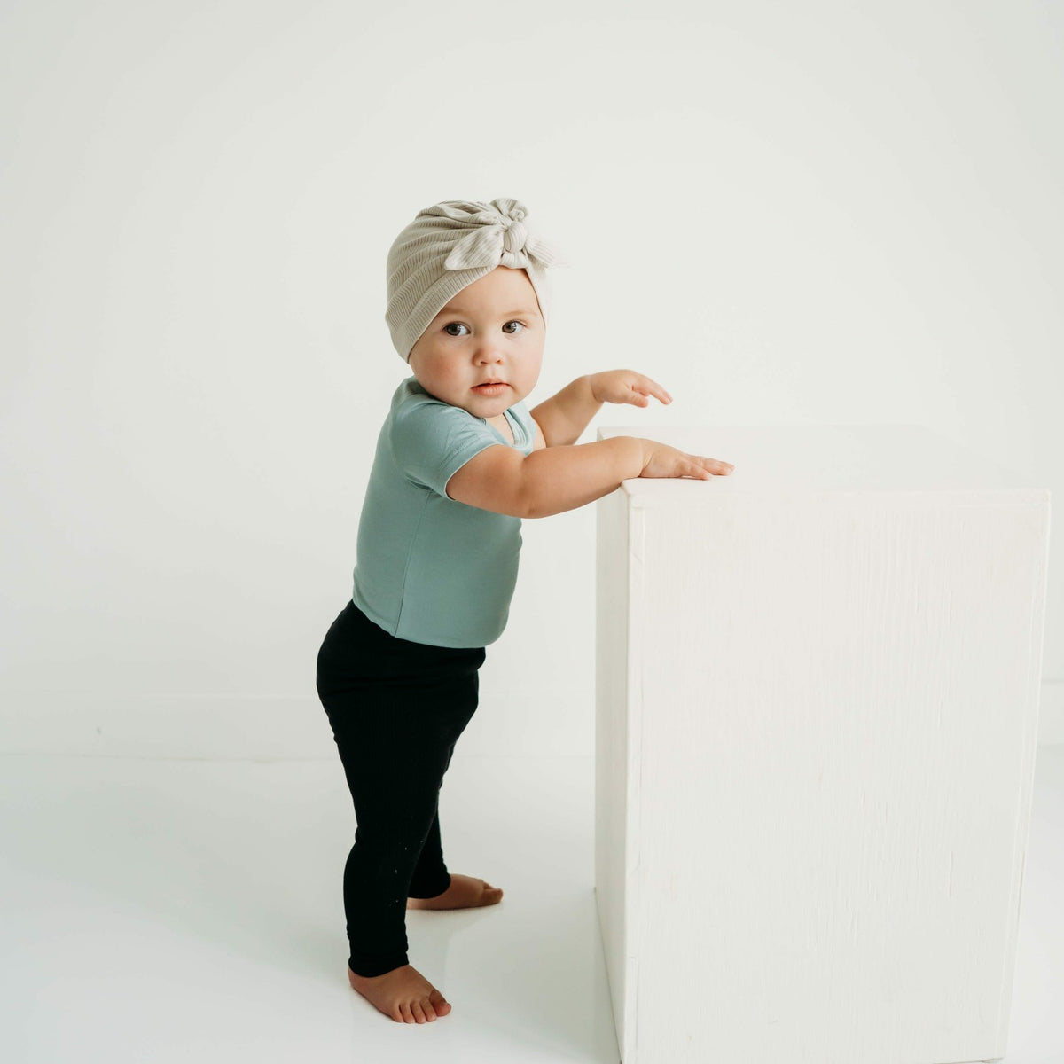 Ribbed Leggings in Midnight | Kyte Baby