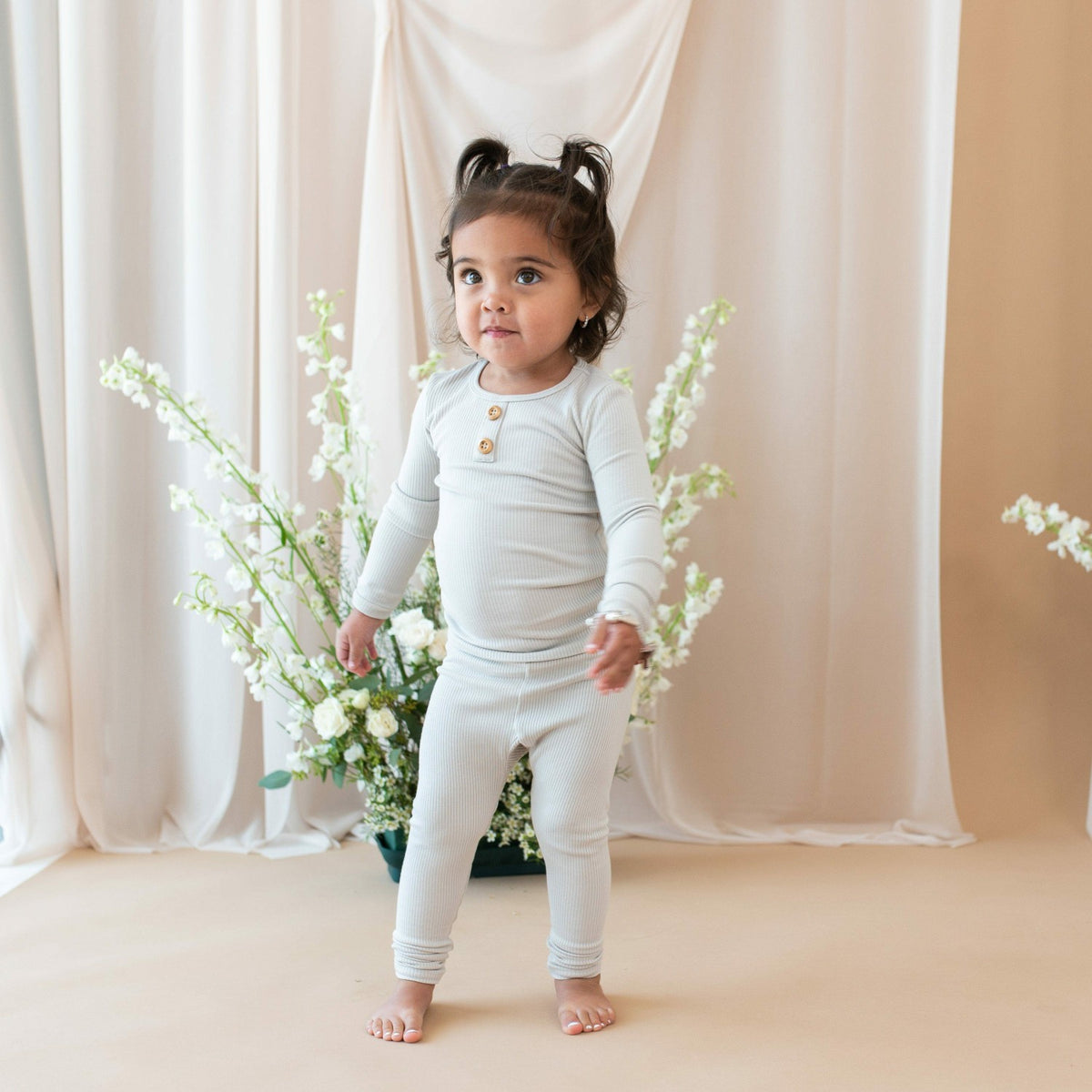 Ribbed Henley Set in Oat | Kyte Baby
