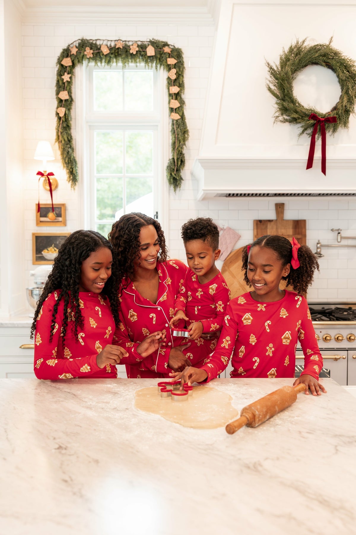 Long Sleeve Pajamas in Gingerbread | Kyte Baby