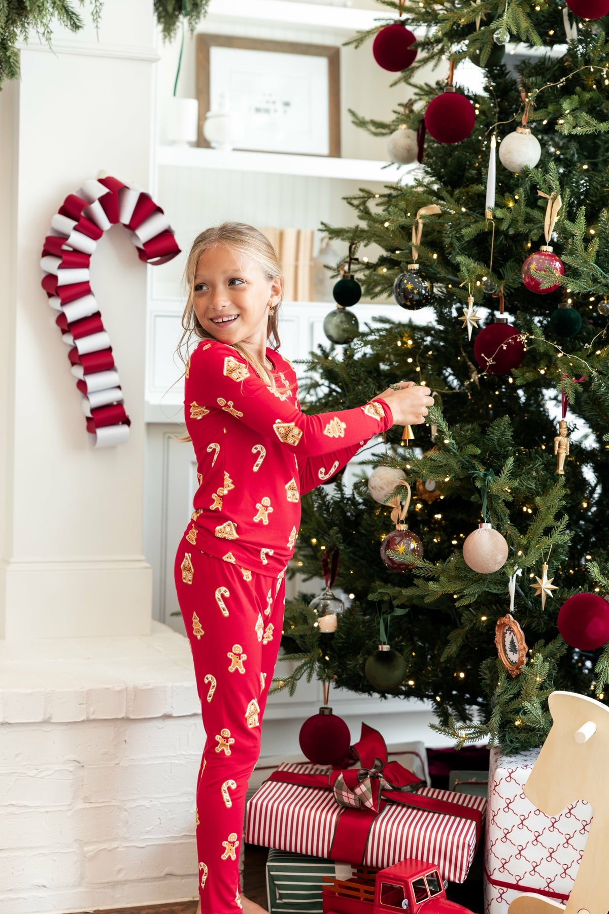 Long Sleeve Pajamas in Gingerbread | Kyte Baby