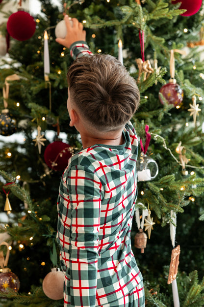 Long Sleeve Pajamas in Holiday Plaid | Kyte Baby