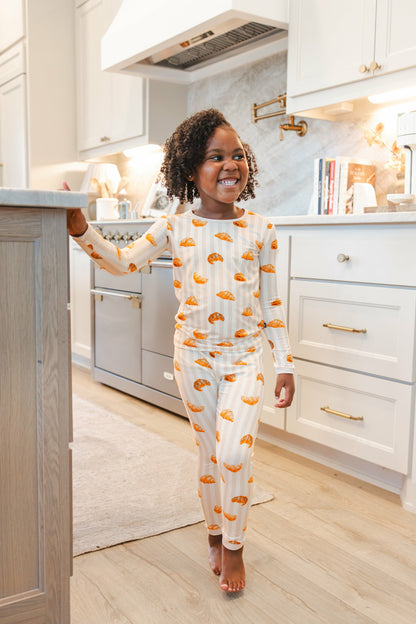 Long Sleeve Pajamas in Croissant | Kyte Baby