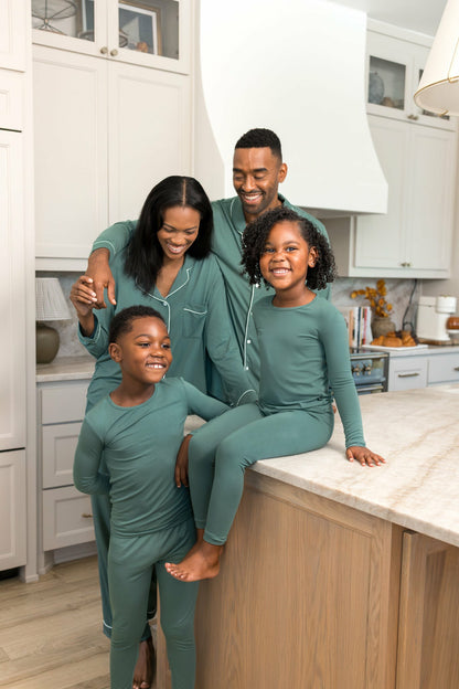 Long Sleeve Pajamas in Pine | Kyte Baby
