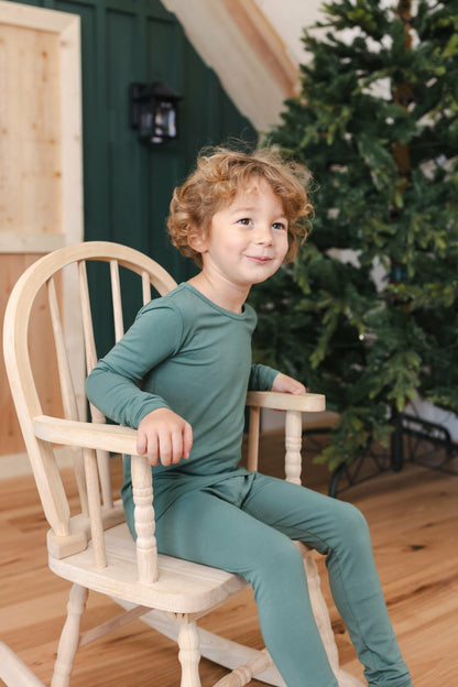Long Sleeve Pajamas in Pine | Kyte Baby