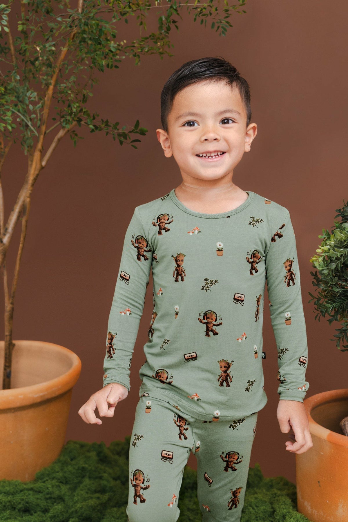 Long Sleeve Pajamas in Groot | Kyte Baby