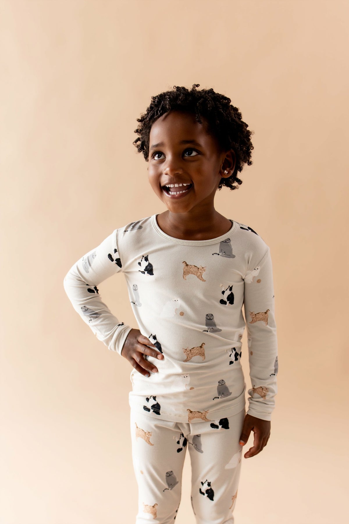 Long Sleeve Pajamas in Fluffy Cat | Kyte Baby