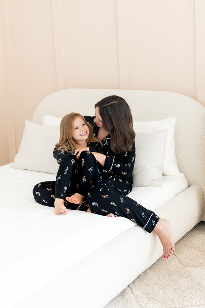 Long Sleeve Pajamas in Midnight Wildflower | Kyte Baby