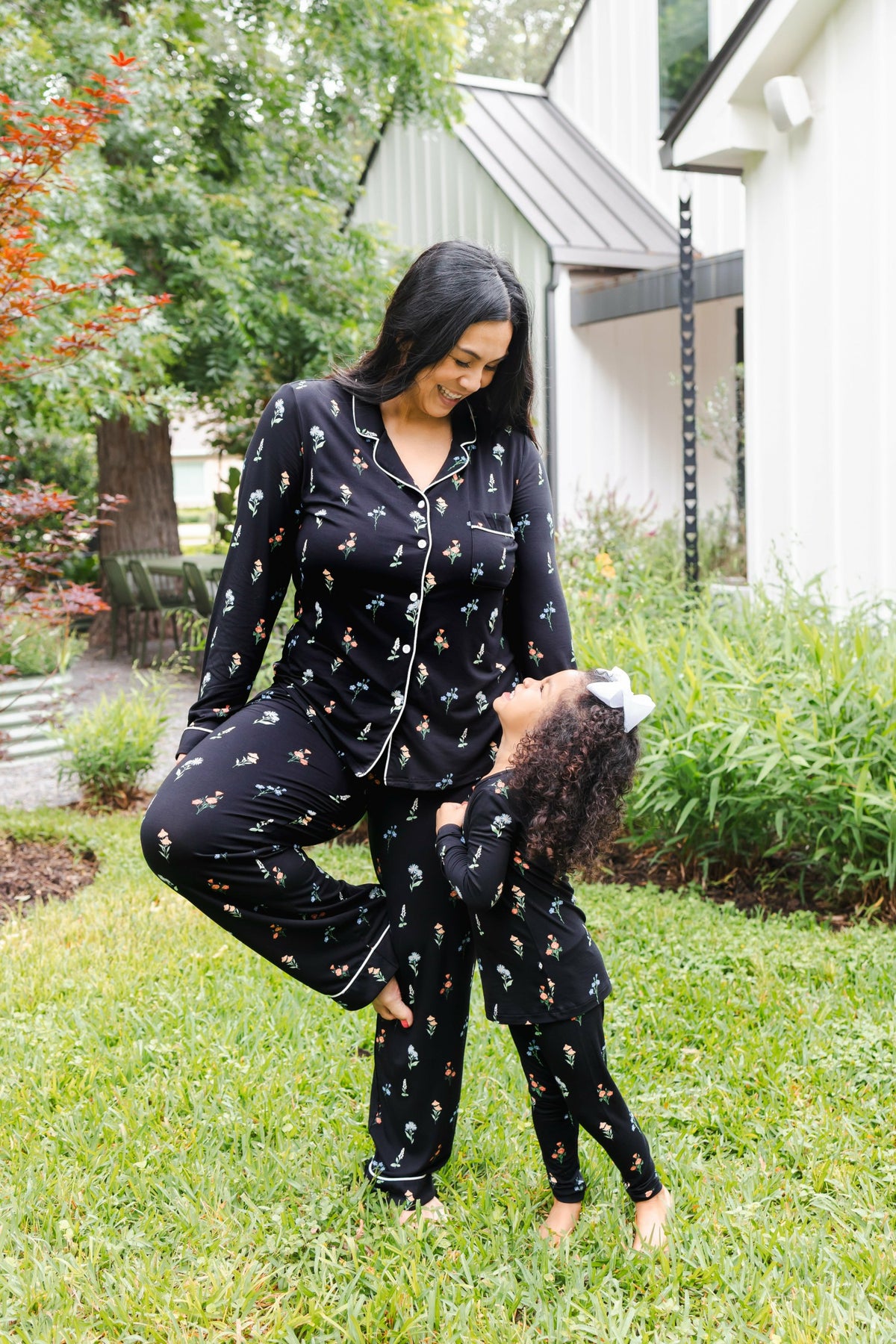 Long Sleeve Pajamas in Midnight Wildflower | Kyte Baby