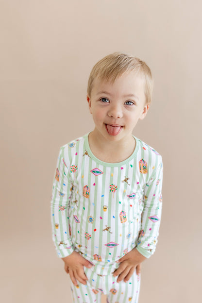 Long Sleeve Pajamas in Honeydukes | Kyte Baby