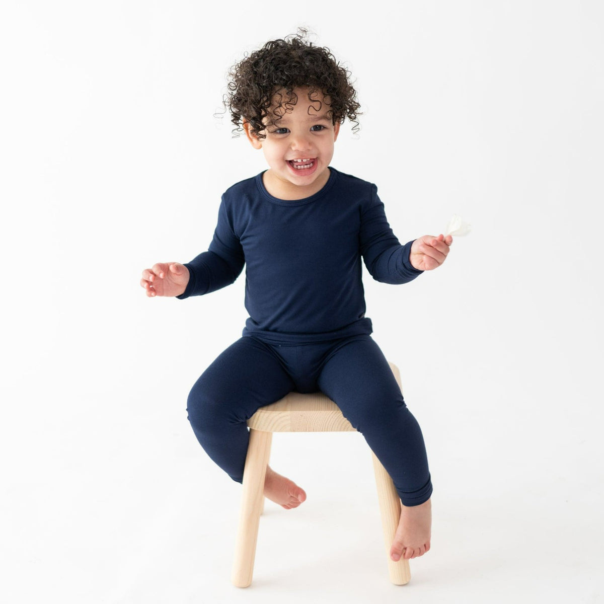 Long Sleeve Pajamas in Navy | Kyte Baby