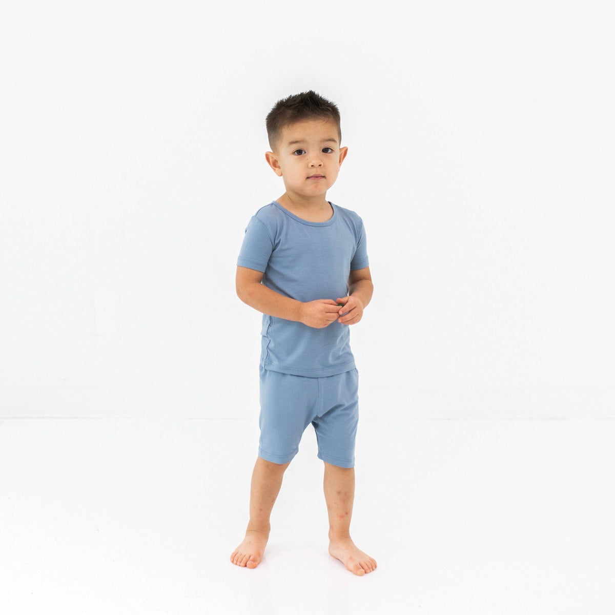 Short Sleeve Pajamas in Slate | Kyte Baby