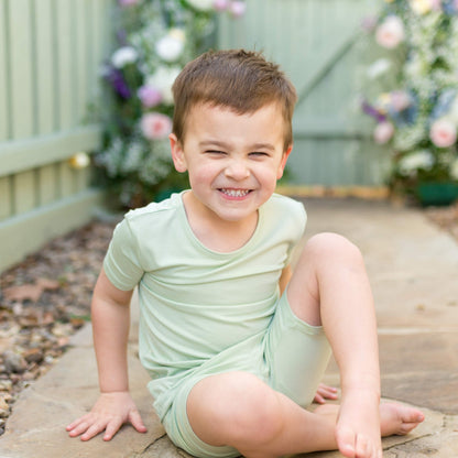 Short Sleeve Pajamas in Basil | Kyte Baby