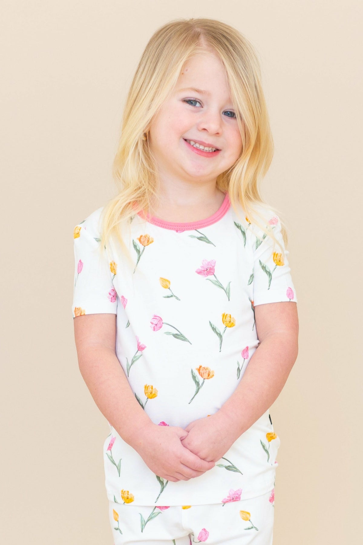 Short Sleeve Pajamas in Tulip | Kyte Baby