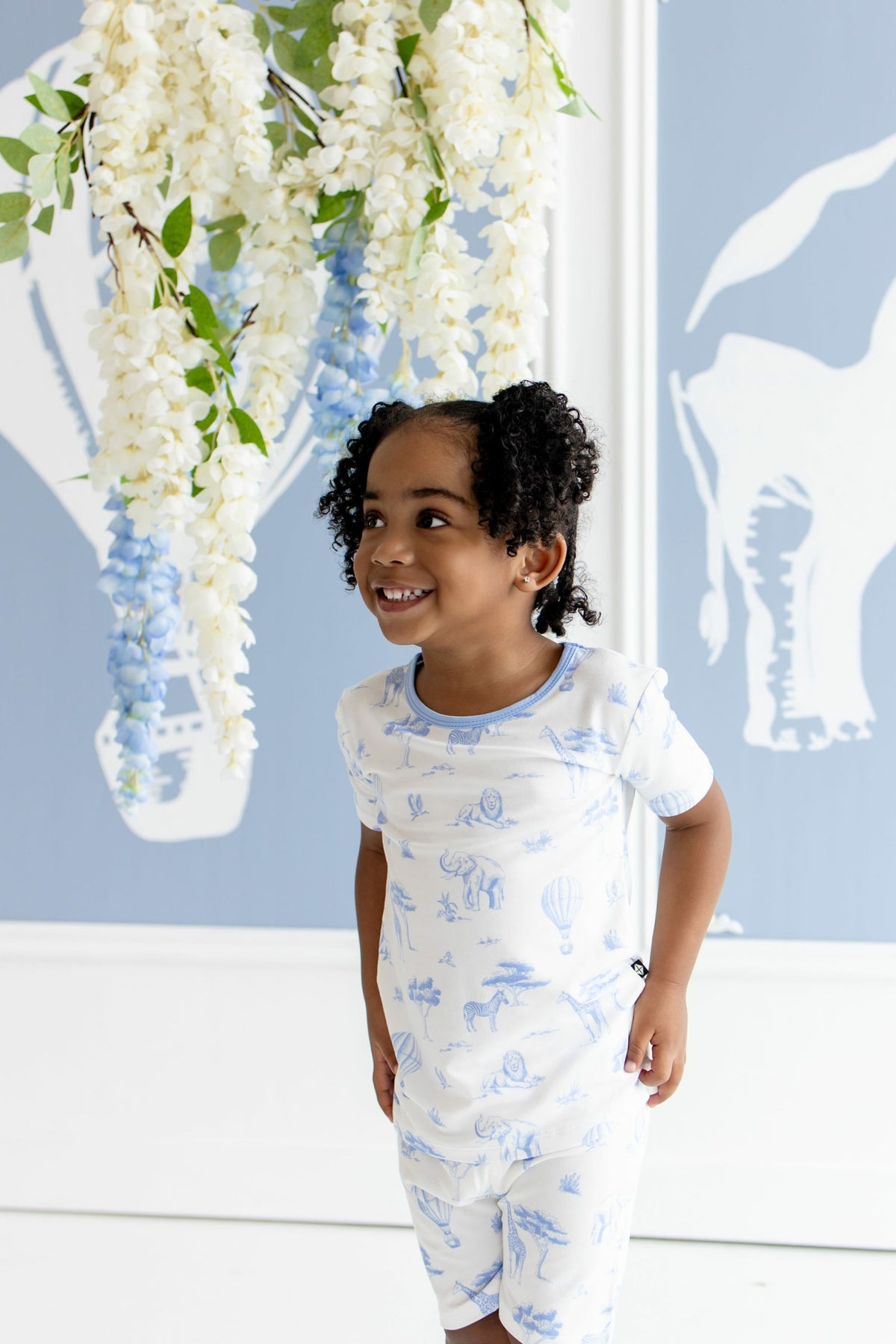 Short Sleeve Pajamas in Toile Safari | Kyte Baby