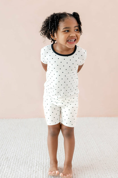 Short Sleeve Pajamas in Midnight Polka Dot | Kyte Baby